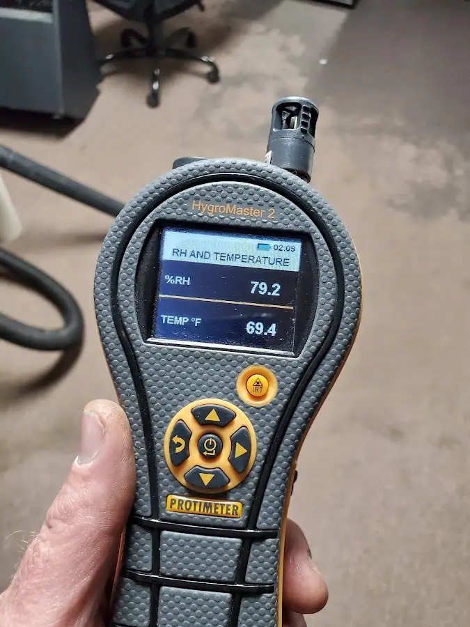 Moisture meter humidity assessment for Mold Remediation & Removal in Urban Honolulu